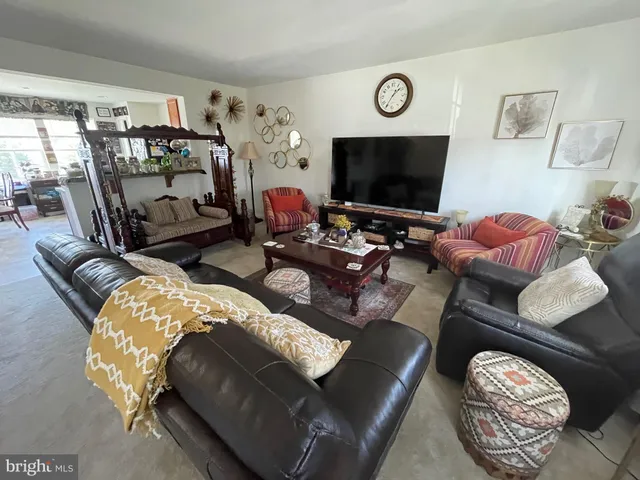 $2,199 | 100 Cecily Way, Ranson, WV 25438