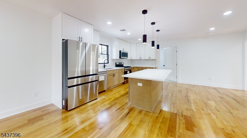 703 Galloping Hill Road Union, NJ 07083 - Photo 3 of 12
