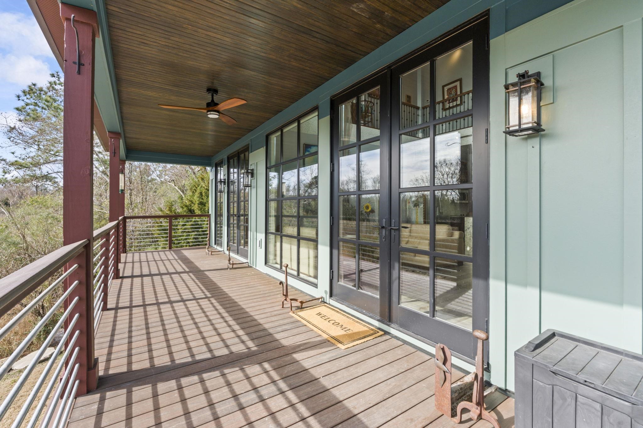 329 Kaufman Street Georgetown, SC 29440 - Photo 2 of 39