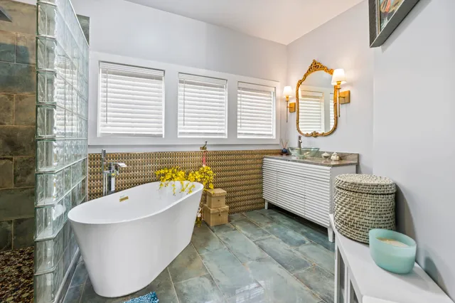 $618,000 | 329 Kaufman Street, Georgetown, SC 29440