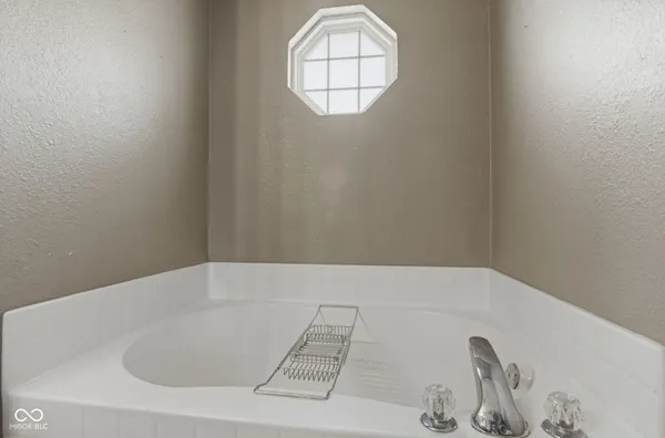 $240,000 | 5736 Wood Cote Drive, Indianapolis, IN 46221