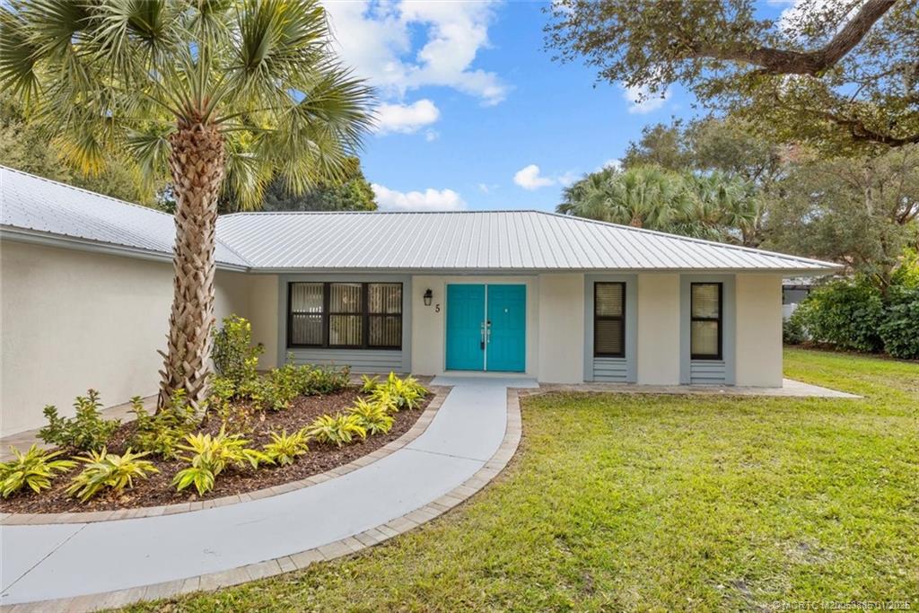 5 Copaire Road Stuart, FL 34996 - Photo 6 of 34 Gallery Image 6