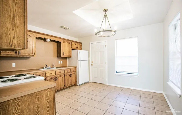 $800 | 1904 Aruba Drive, Unit D, Edinburg, TX 78541