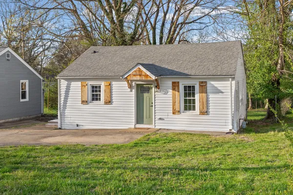 $1,200 | 1251 Daniel Street, Clarksville, TN 37040