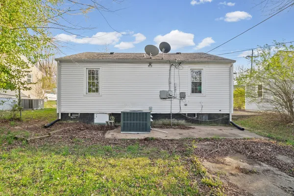 $1,200 | 1251 Daniel Street, Clarksville, TN 37040