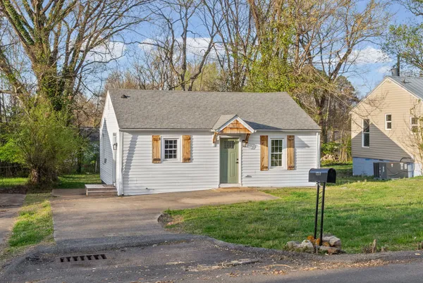 $1,200 | 1251 Daniel Street, Clarksville, TN 37040