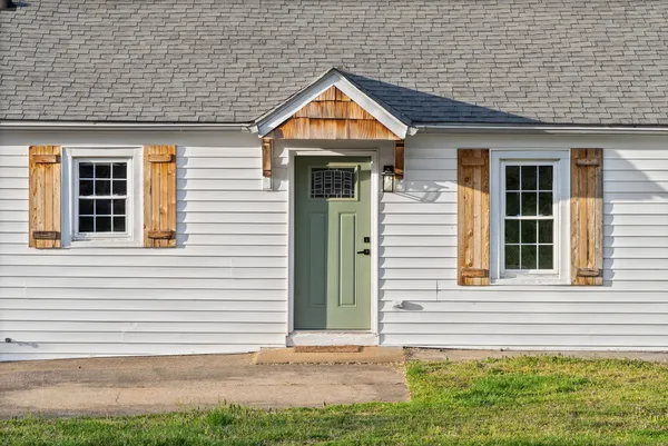 $1,200 | 1251 Daniel Street, Clarksville, TN 37040