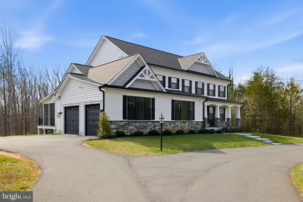 $1,070,000 | 301 Kingdom Drive, Fredericksburg, VA 22406