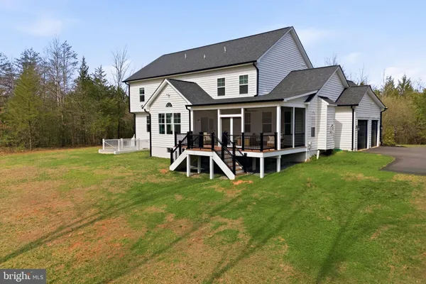$1,070,000 | 301 Kingdom Drive, Fredericksburg, VA 22406