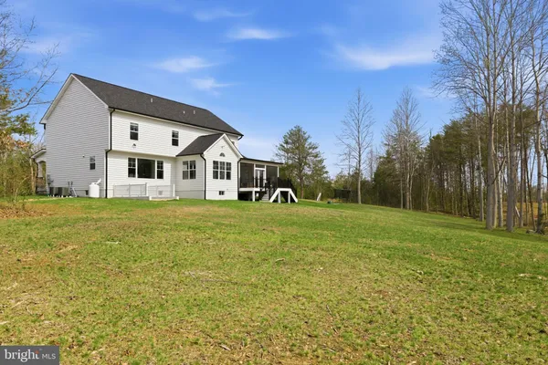 $1,070,000 | 301 Kingdom Drive, Fredericksburg, VA 22406