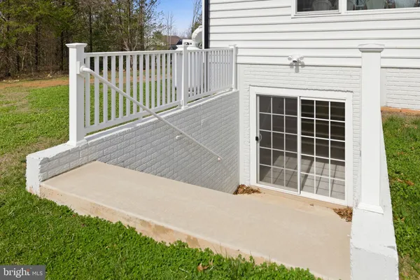$1,070,000 | 301 Kingdom Drive, Fredericksburg, VA 22406