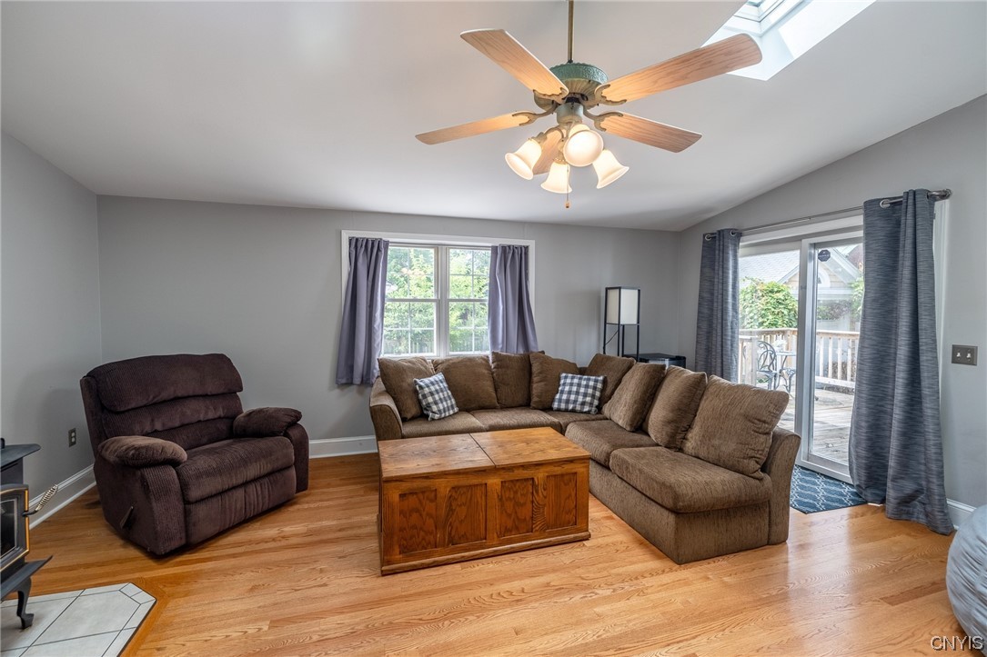 141 Hampton Road Syracuse, NY 13203 - Photo 20 of 39 Family Room