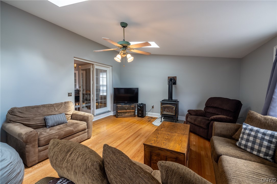 141 Hampton Road Syracuse, NY 13203 - Photo 21 of 39 Family Room