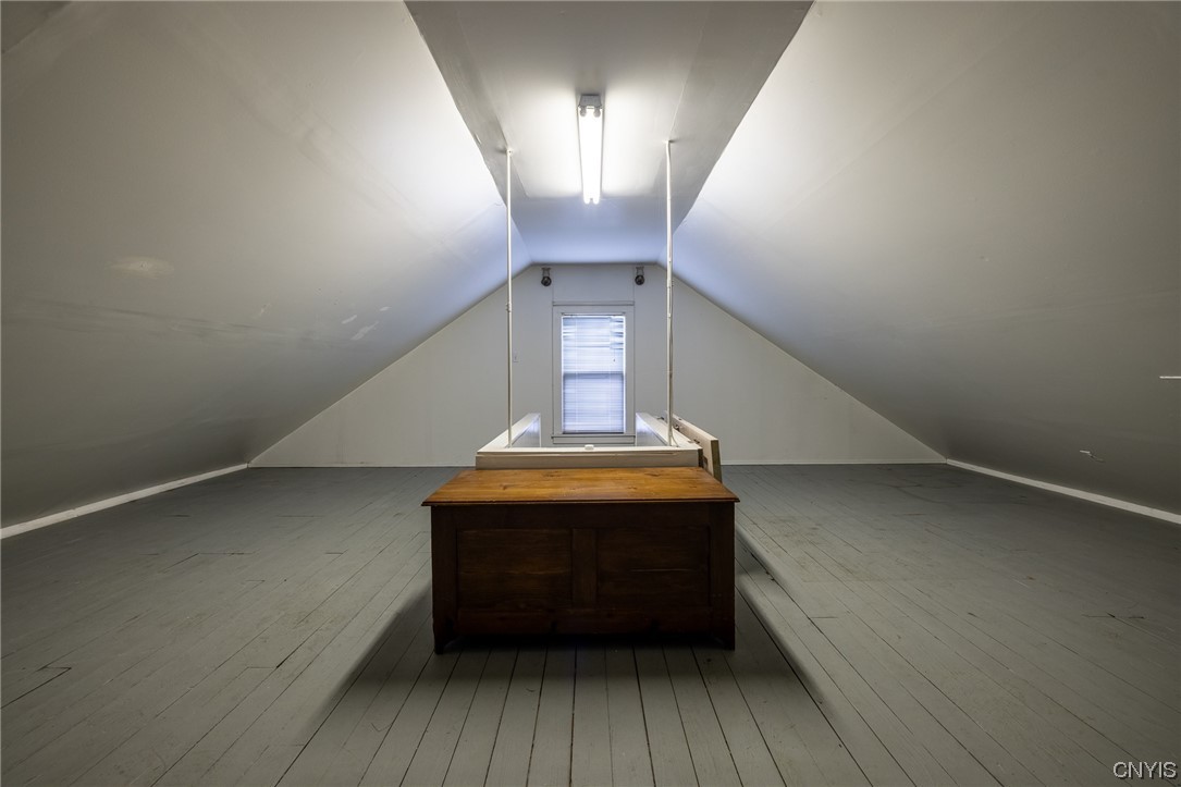 141 Hampton Road Syracuse, NY 13203 - Photo 35 of 39 Attic