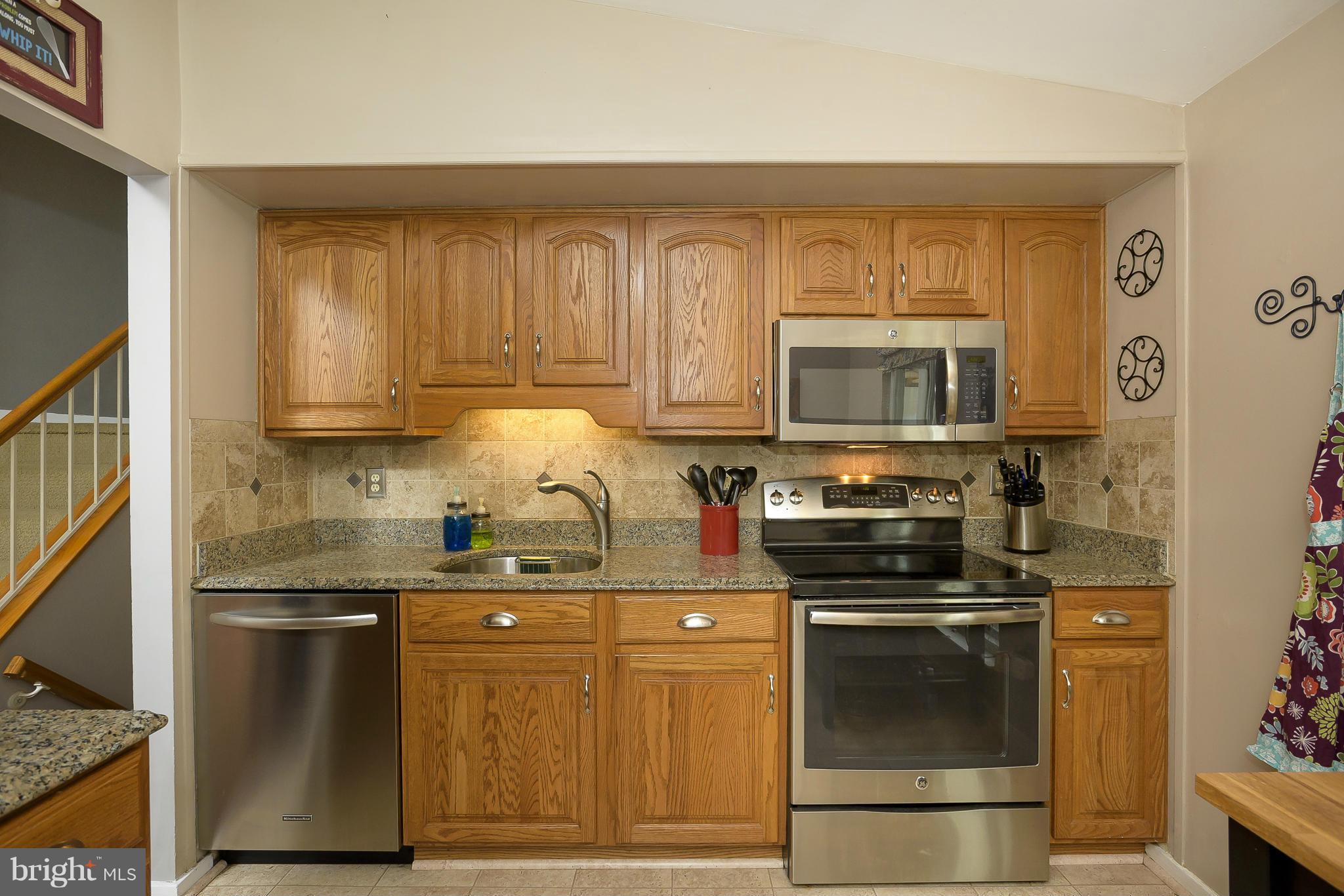 6264 Sandchain Road Columbia, MD 21045 - Photo 5 of 30 Kitchen