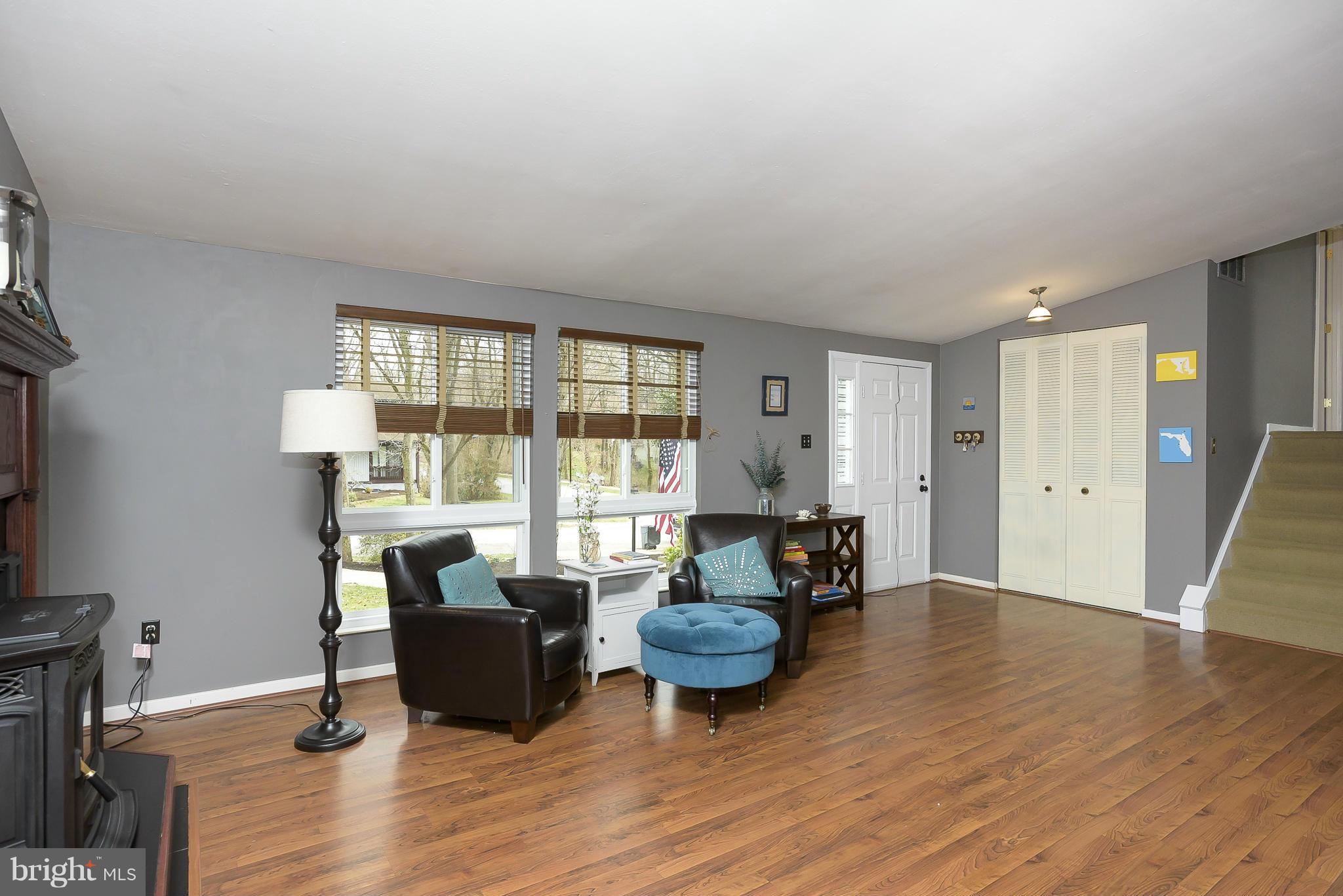 6264 Sandchain Road Columbia, MD 21045 - Photo 10 of 30 Living Room