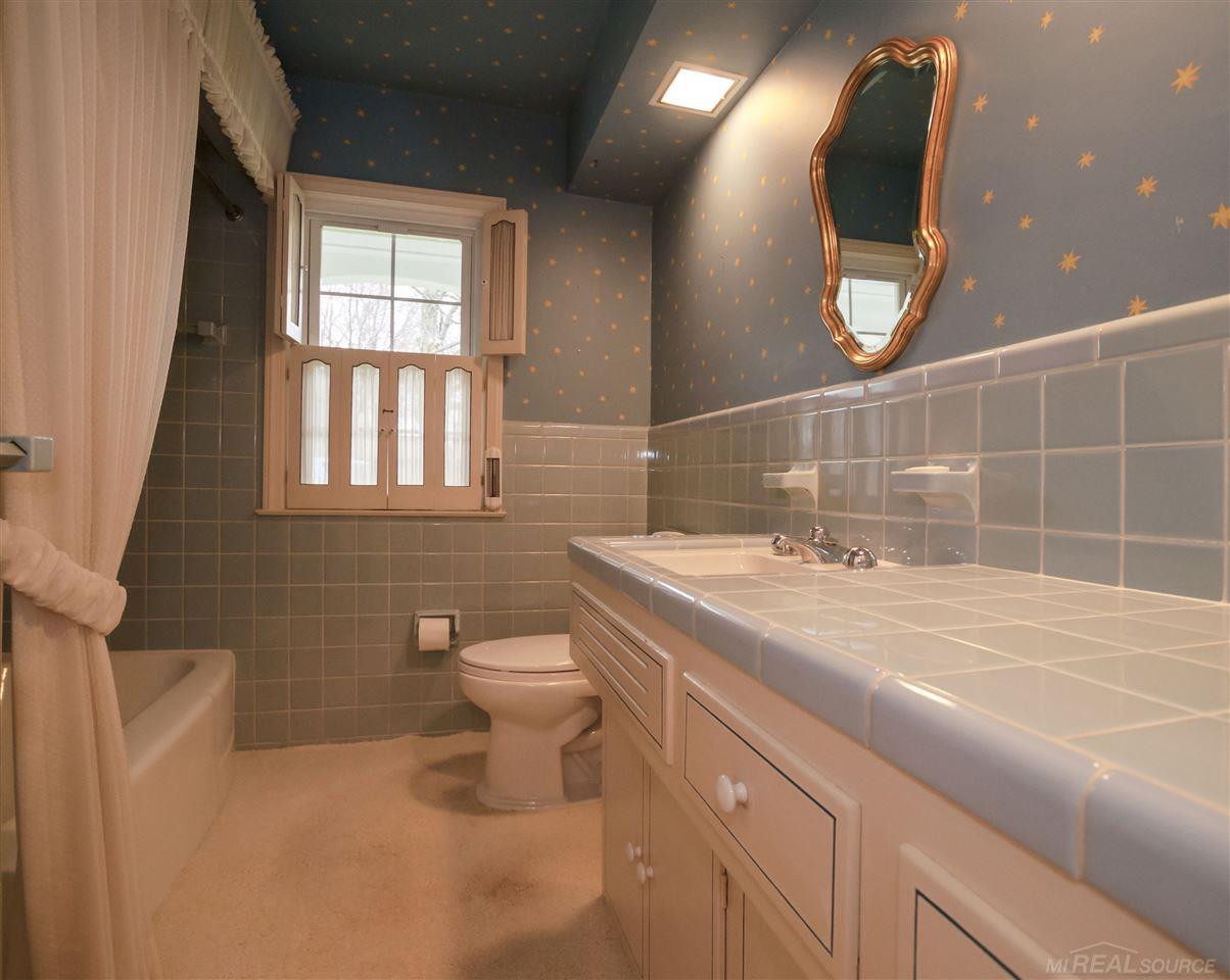 611 Shoreham Road Grosse Pointe Woods, MI 48236 - Photo 25 of 43