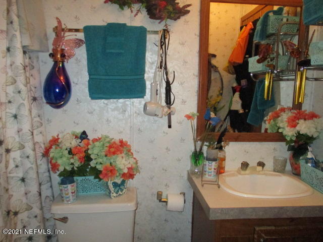 7997 Breezy Point Road West Melrose, FL 32666 - Photo 13 of 23 IMG_2058