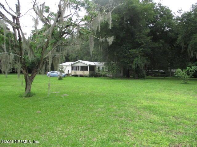 7997 Breezy Point Road West Melrose, FL 32666 - Photo 3 of 23 IMG_2048