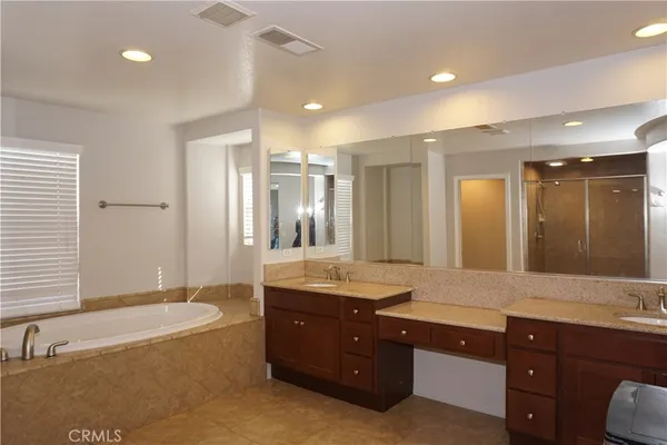 $875,000 | 25652 Via Sarah, Wildomar, CA 92595