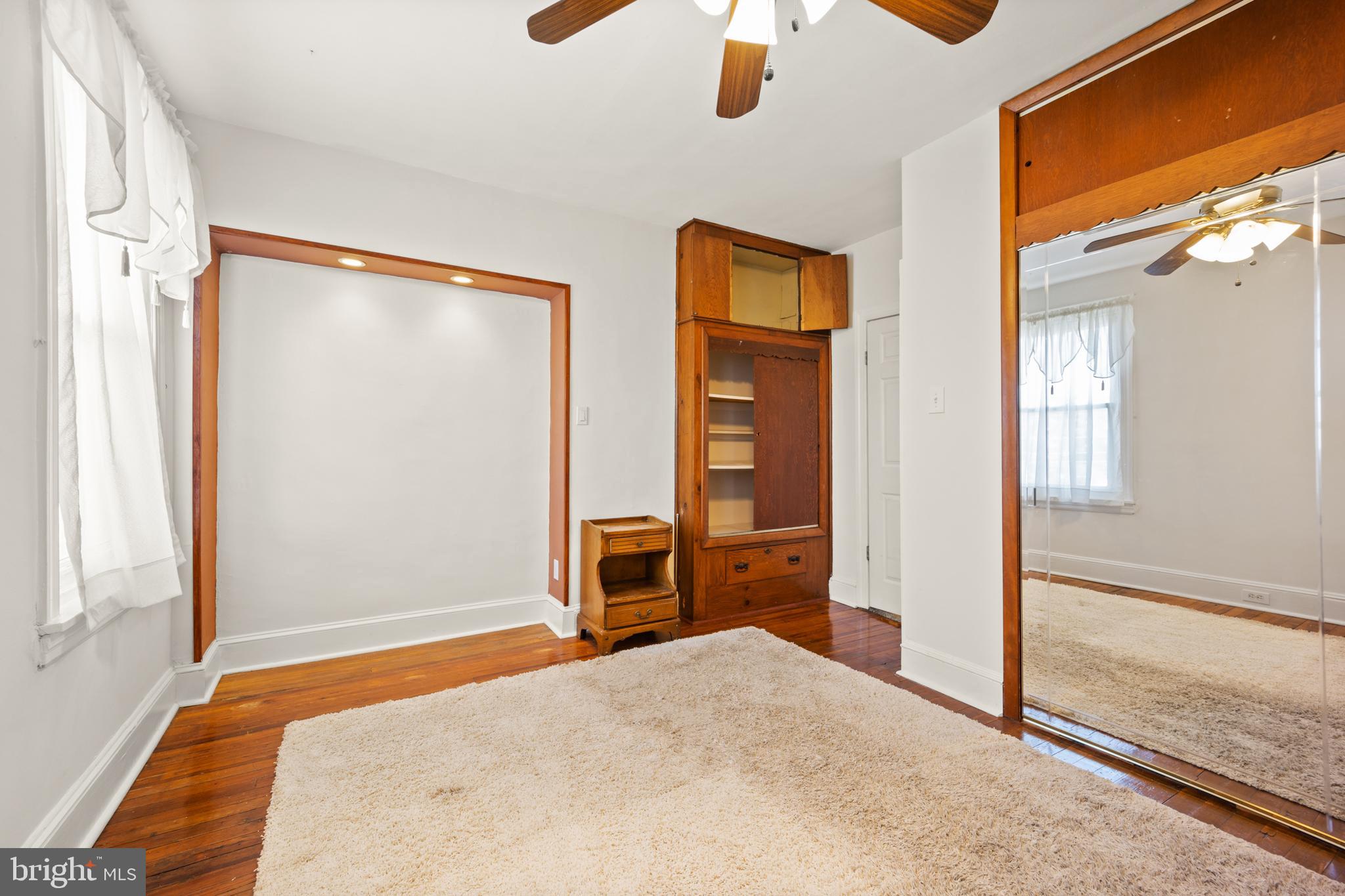 439 Rutledge Avenue Folsom, PA 19033 - Photo 21 of 29 Main Bedroom