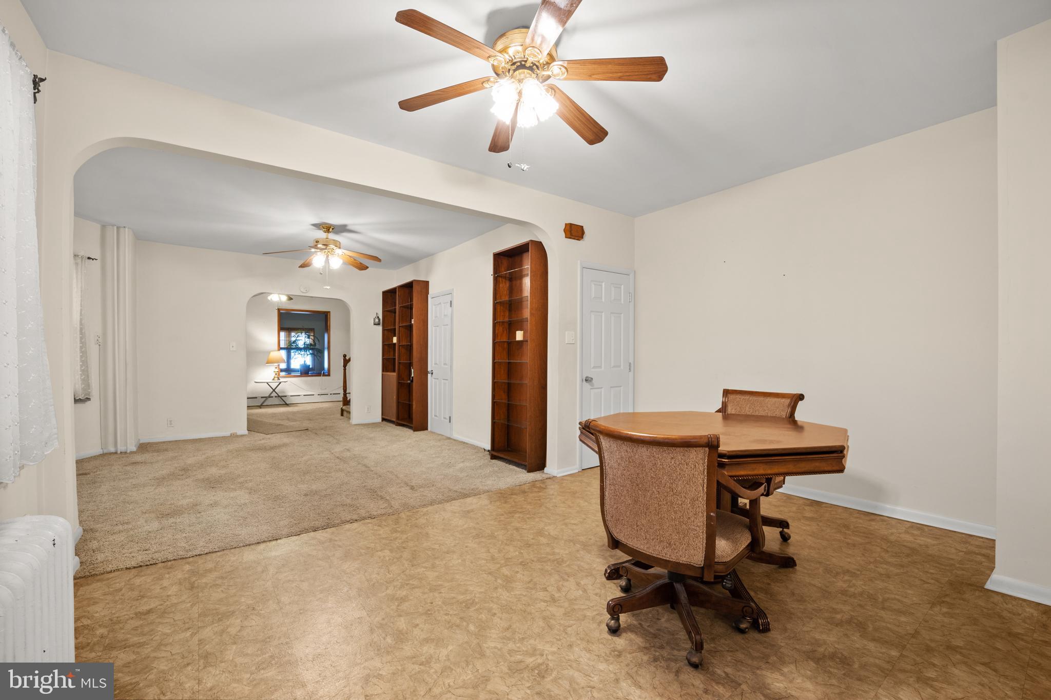 439 Rutledge Avenue Folsom, PA 19033 - Photo 9 of 29 Dining Room