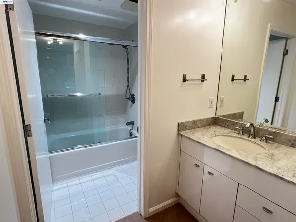 $5,395 | 650 Chestnut Street, Unit 209, San Francisco, CA 94133