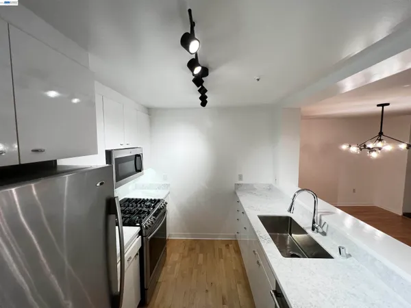 $5,395 | 650 Chestnut Street, Unit 209, San Francisco, CA 94133