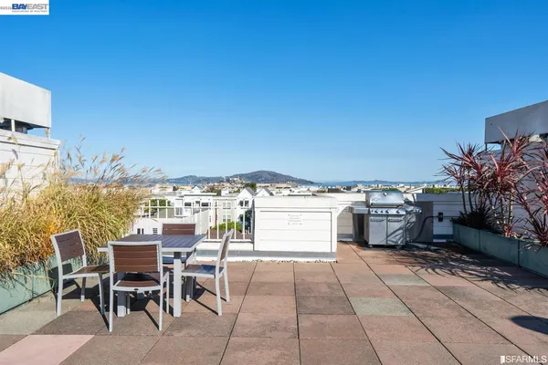$5,395 | 650 Chestnut Street, Unit 209, San Francisco, CA 94133