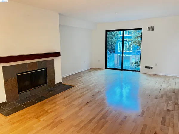 $5,395 | 650 Chestnut Street, Unit 209, San Francisco, CA 94133