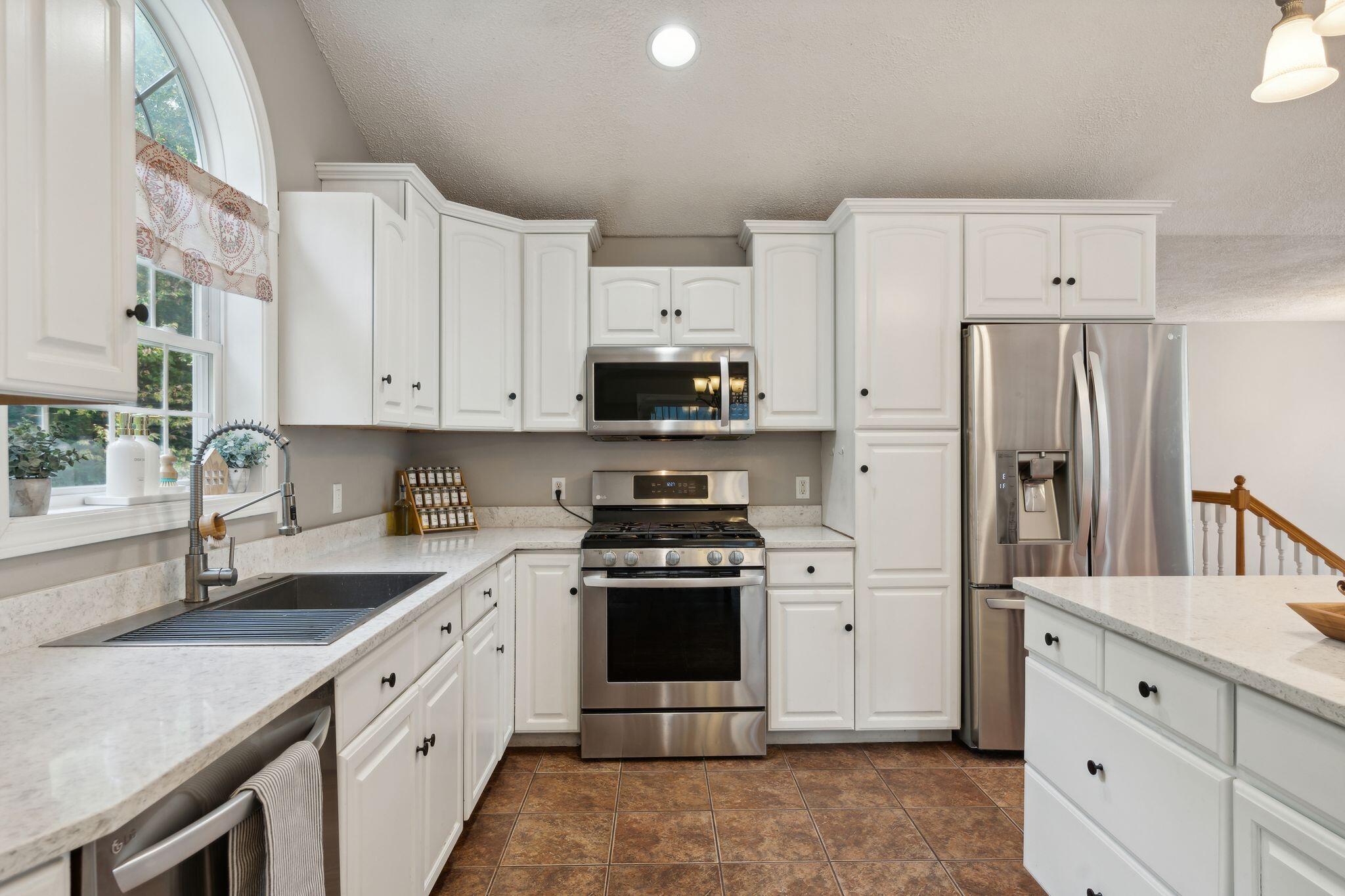 30 Sylvan Way Augusta, ME 04330 - Photo 21 of 36 22_DSC07515