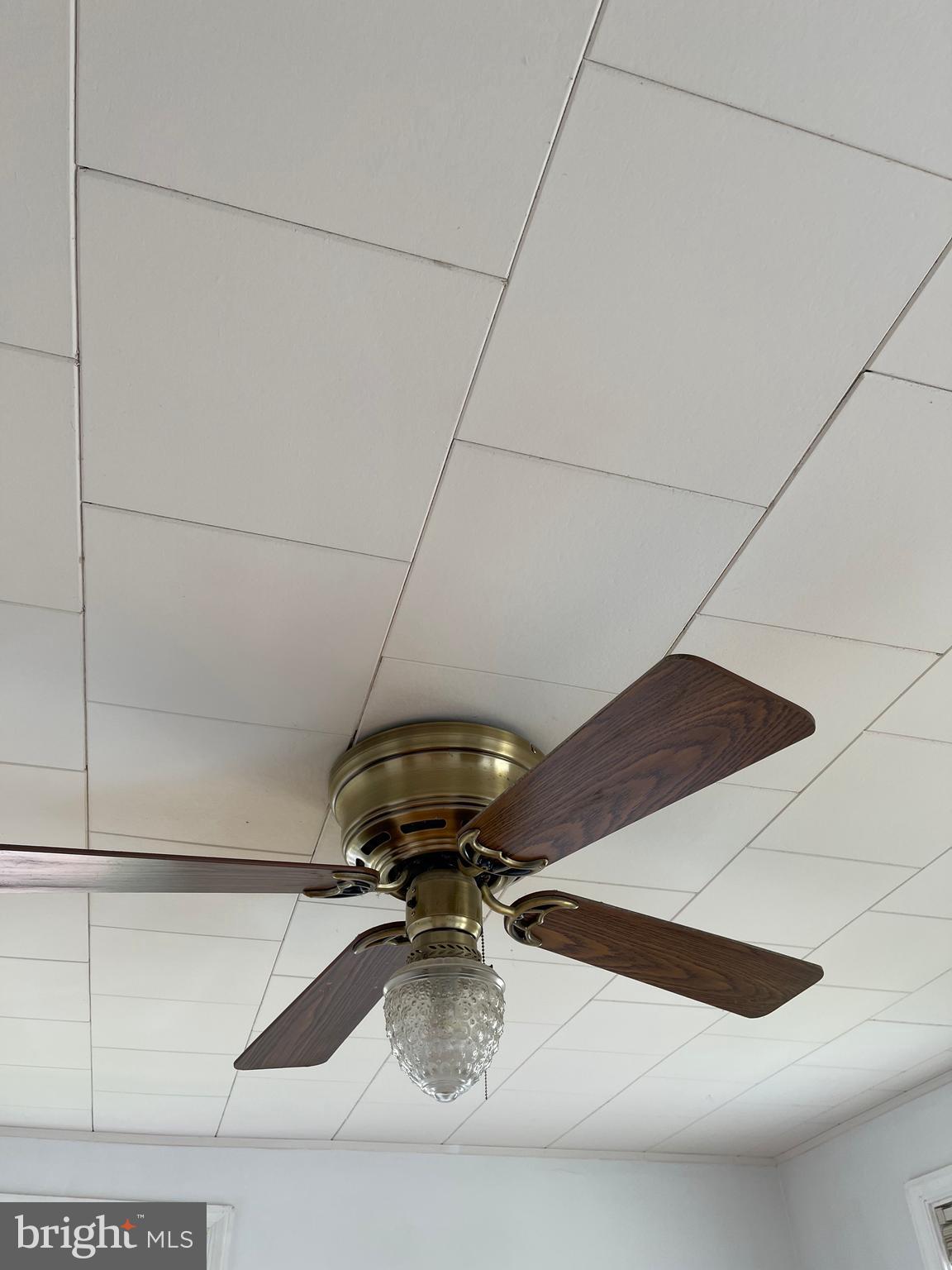 1212 Haverhill Road Baltimore, MD 21229 - Photo 5 of 18 Bedroom fans