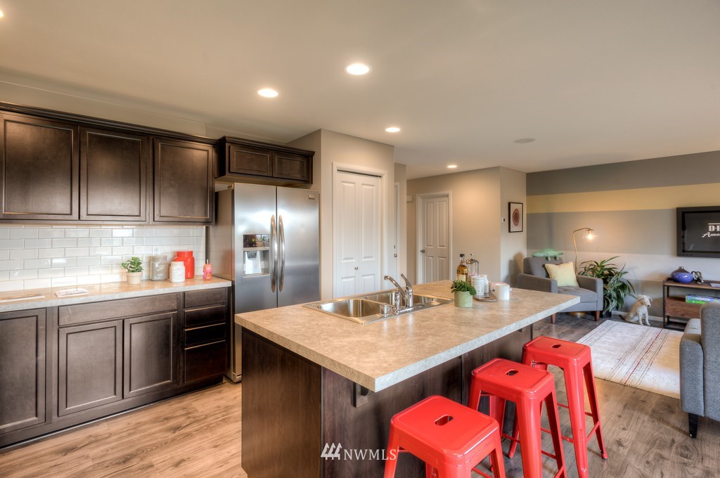 312 169th Place Southwest Bothell, WA 98012 - Photo 5 of 23