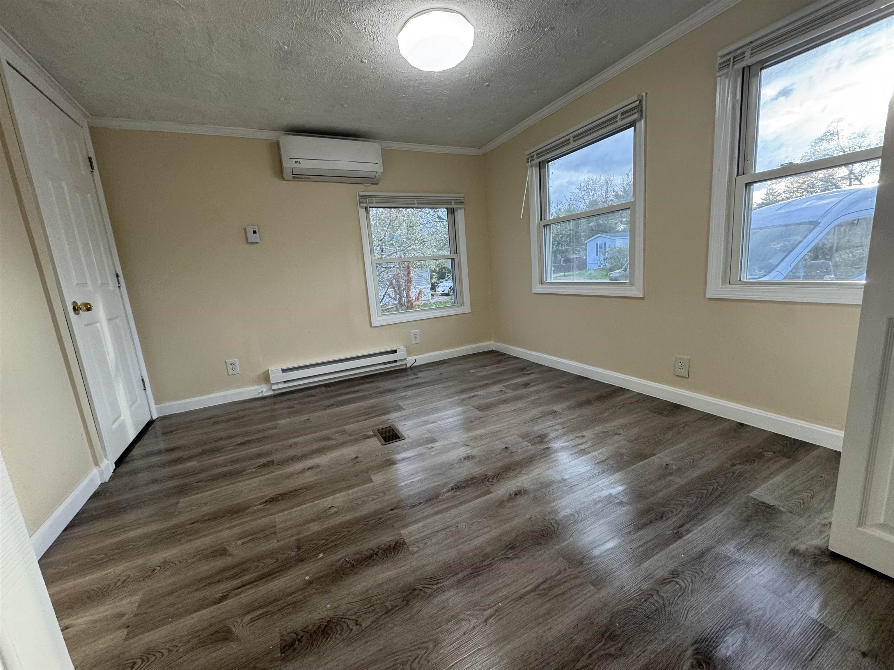27 Mavis Avenue Rochester, NH 03839 - Photo 22 of 36