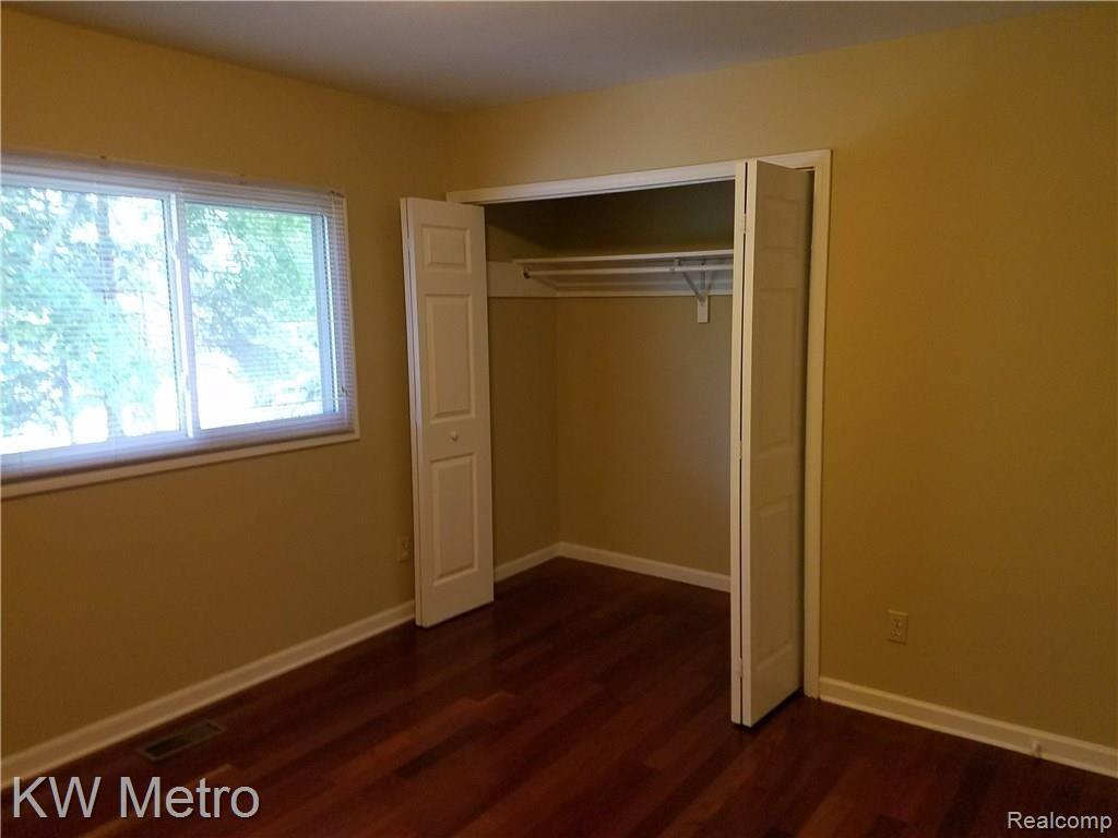 1785 Scheifle Road Walled Lake, MI 48390 - Photo 31 of 53 20180531_125020.jpg