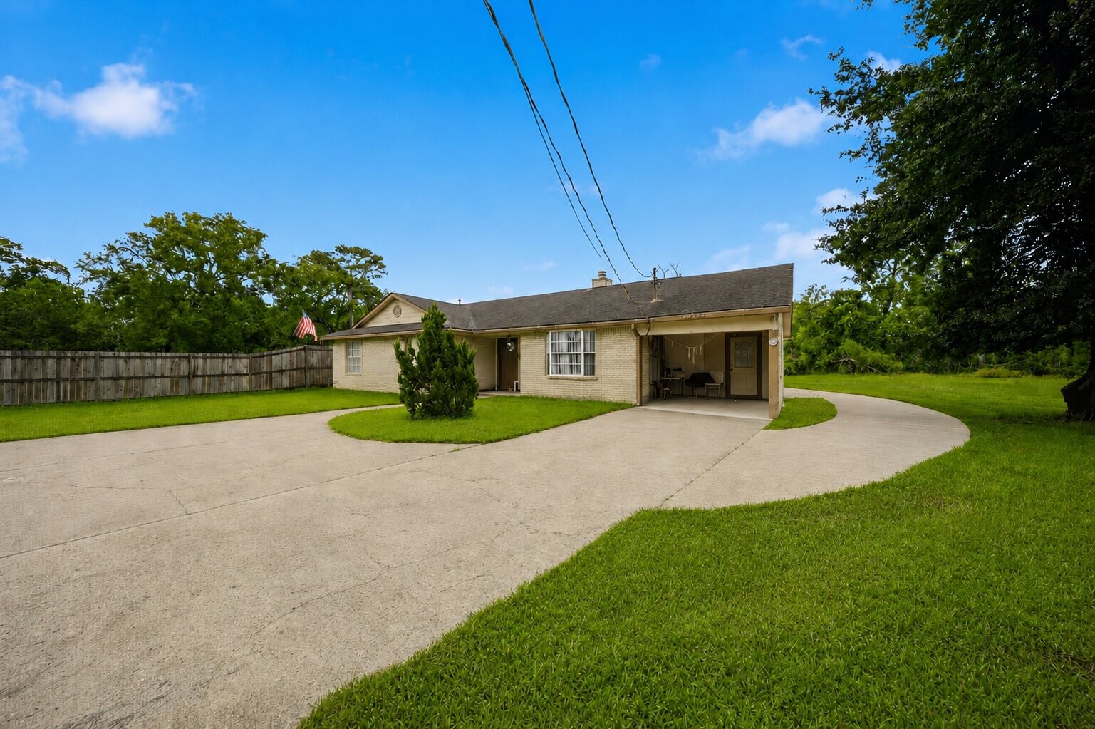 4606 Terrell Street Houston, TX 77093 - Photo 5 of 41 Virtually Cleaned Up