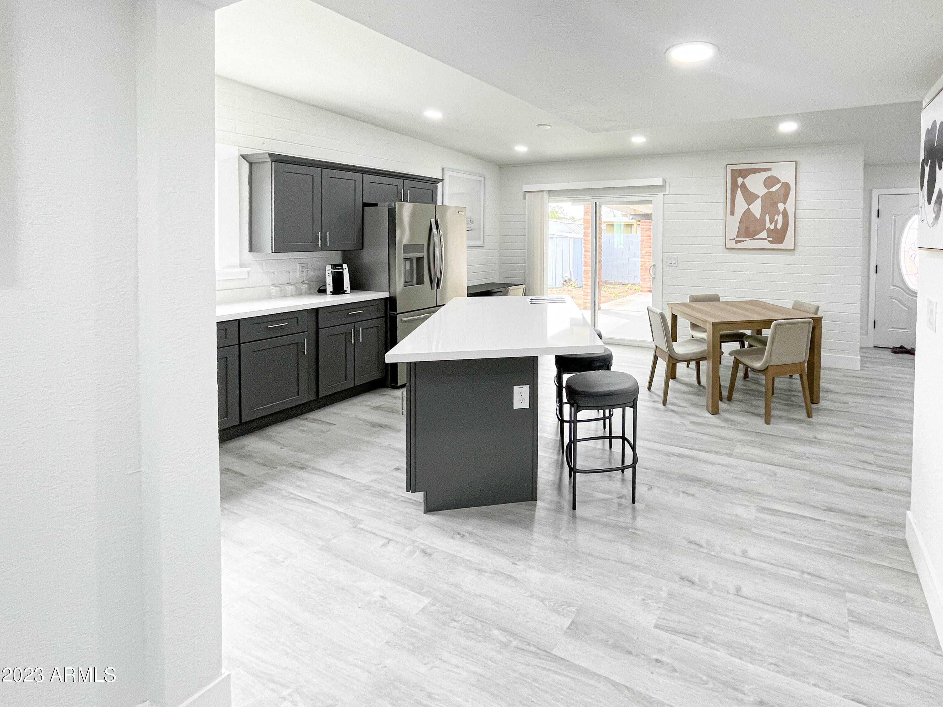 933 East Carson Road Phoenix, AZ 85042 - Photo 13 of 25 Kitchen