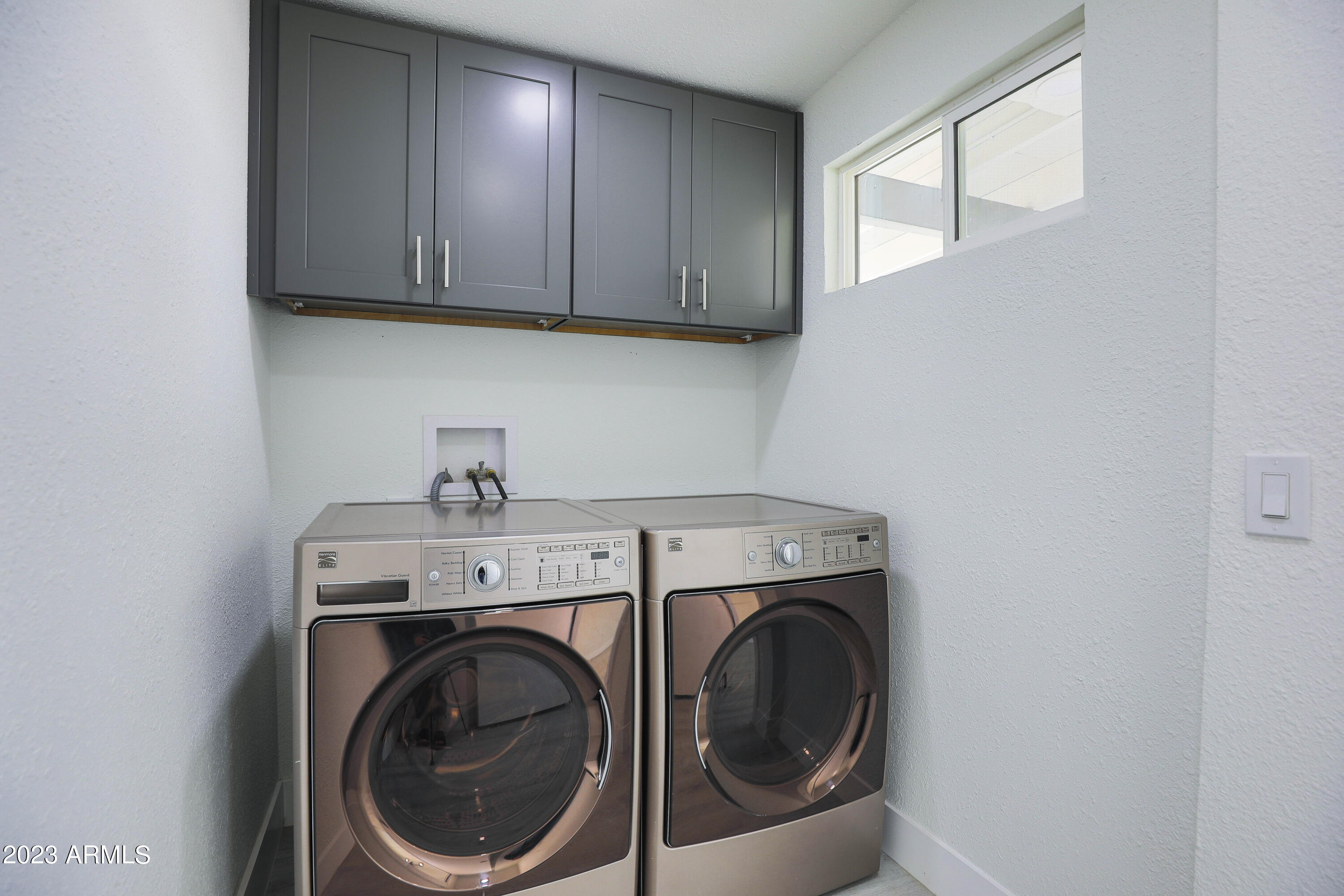 933 East Carson Road Phoenix, AZ 85042 - Photo 22 of 25 Laundry Room
