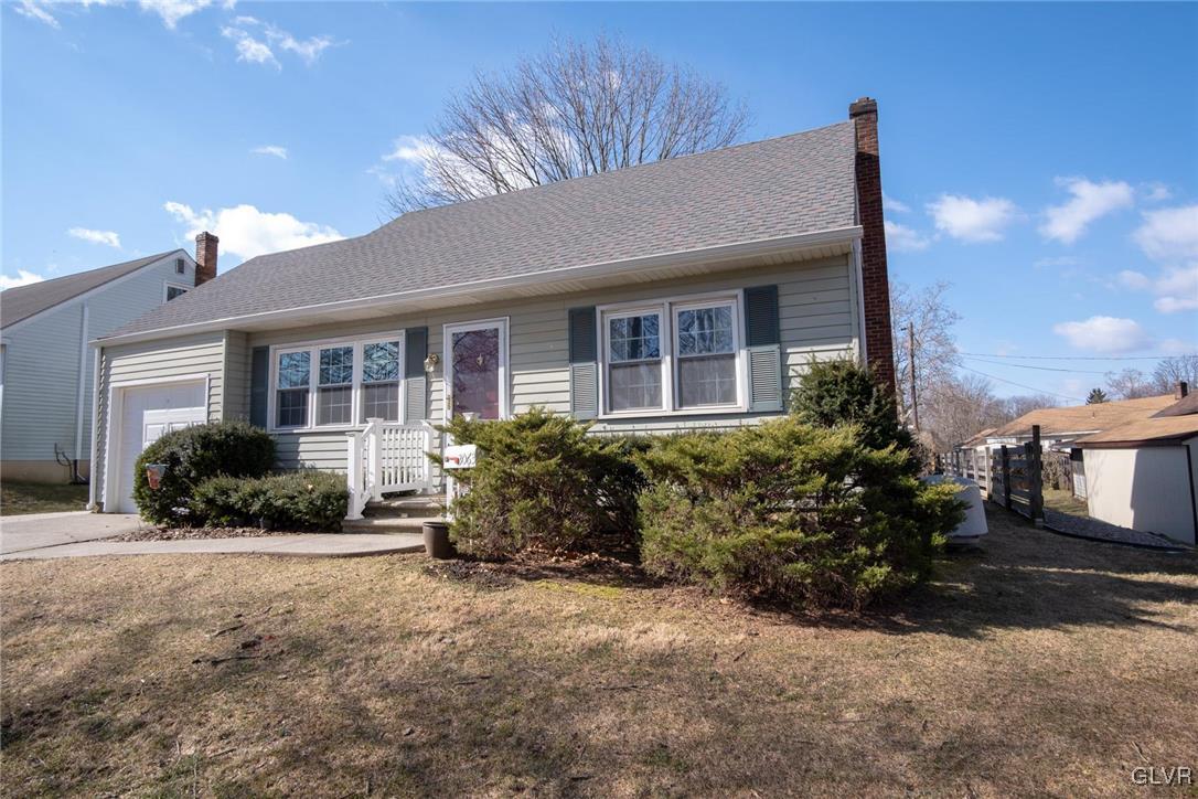 3063 Cornwall Road Bethlehem, PA 18017 - Photo 2 of 40 Gallery Image 2