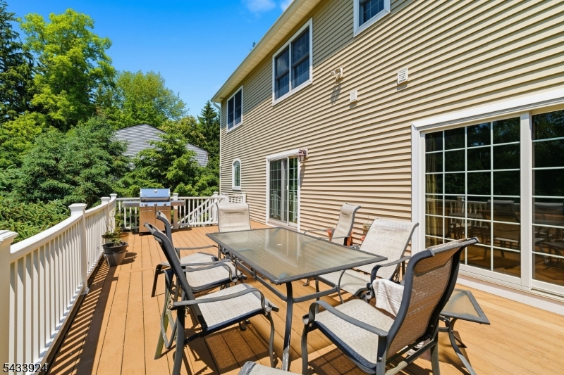 42 Spring Valley Road Montvale, NJ 07645 - Photo 16 of 50