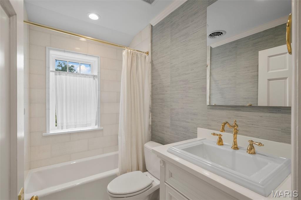 1 Willow Hill Road Ladue, MO 63124 - Photo 14 of 19