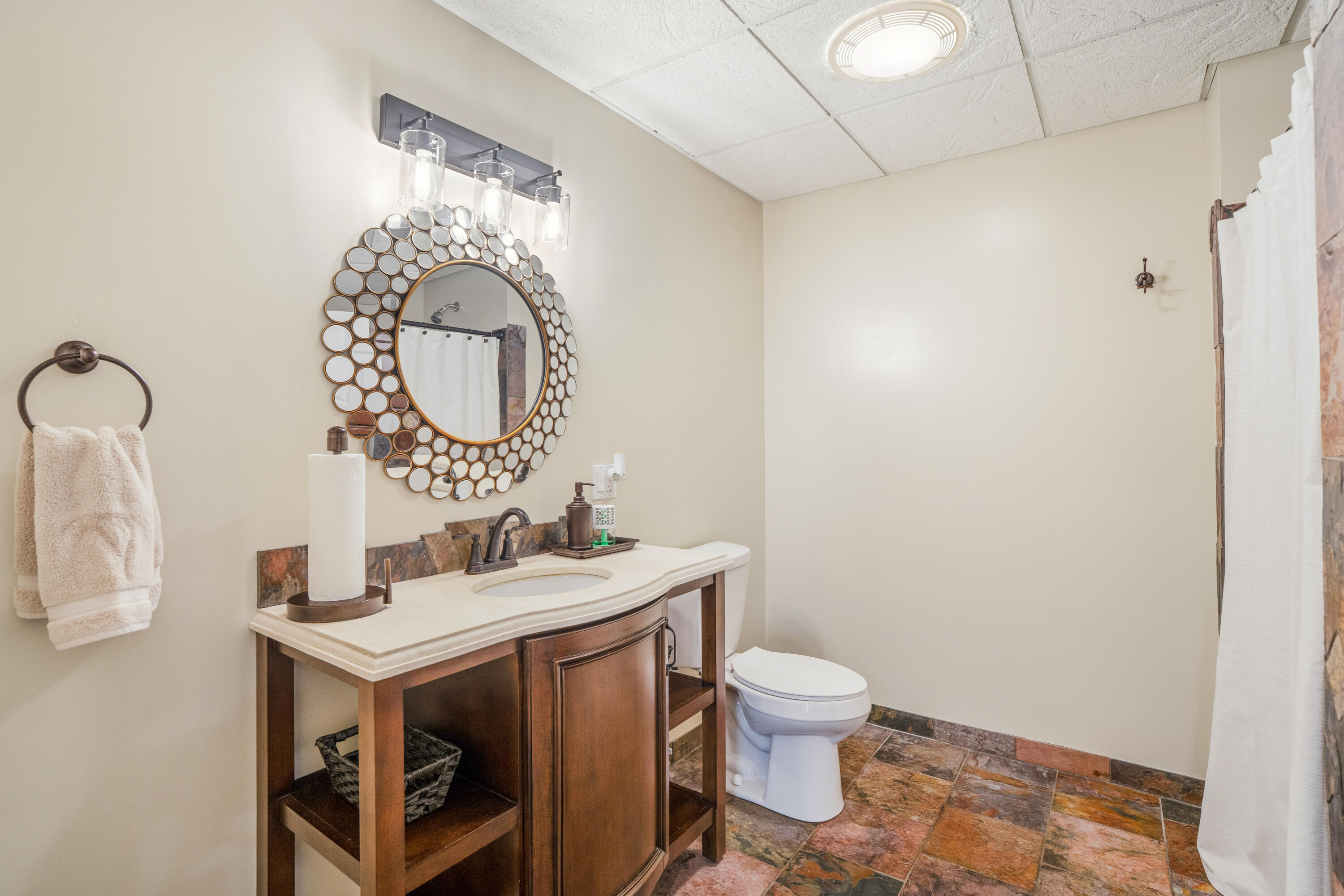 W289N3752 Huntsman Court Delafield, WI 53072 - Photo 67 of 88 DSC07141