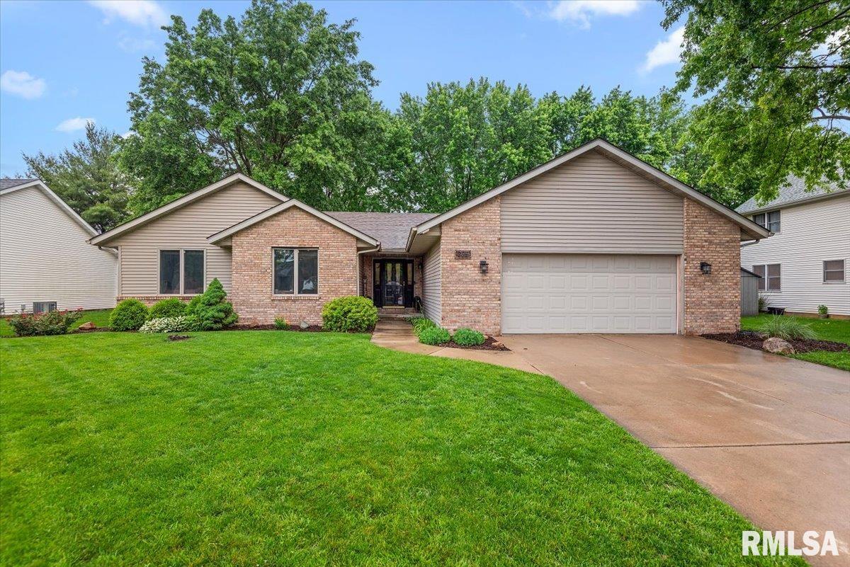 225 Appomattox Drive Springfield, IL 62711 - Photo 1 of 39