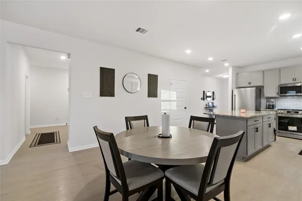 $2,500 | 10918 Amador Peak Drive, Rosharon, TX 77583