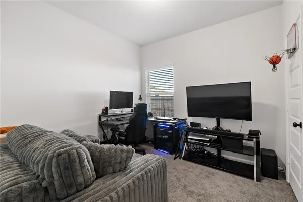 $2,500 | 10918 Amador Peak Drive, Rosharon, TX 77583