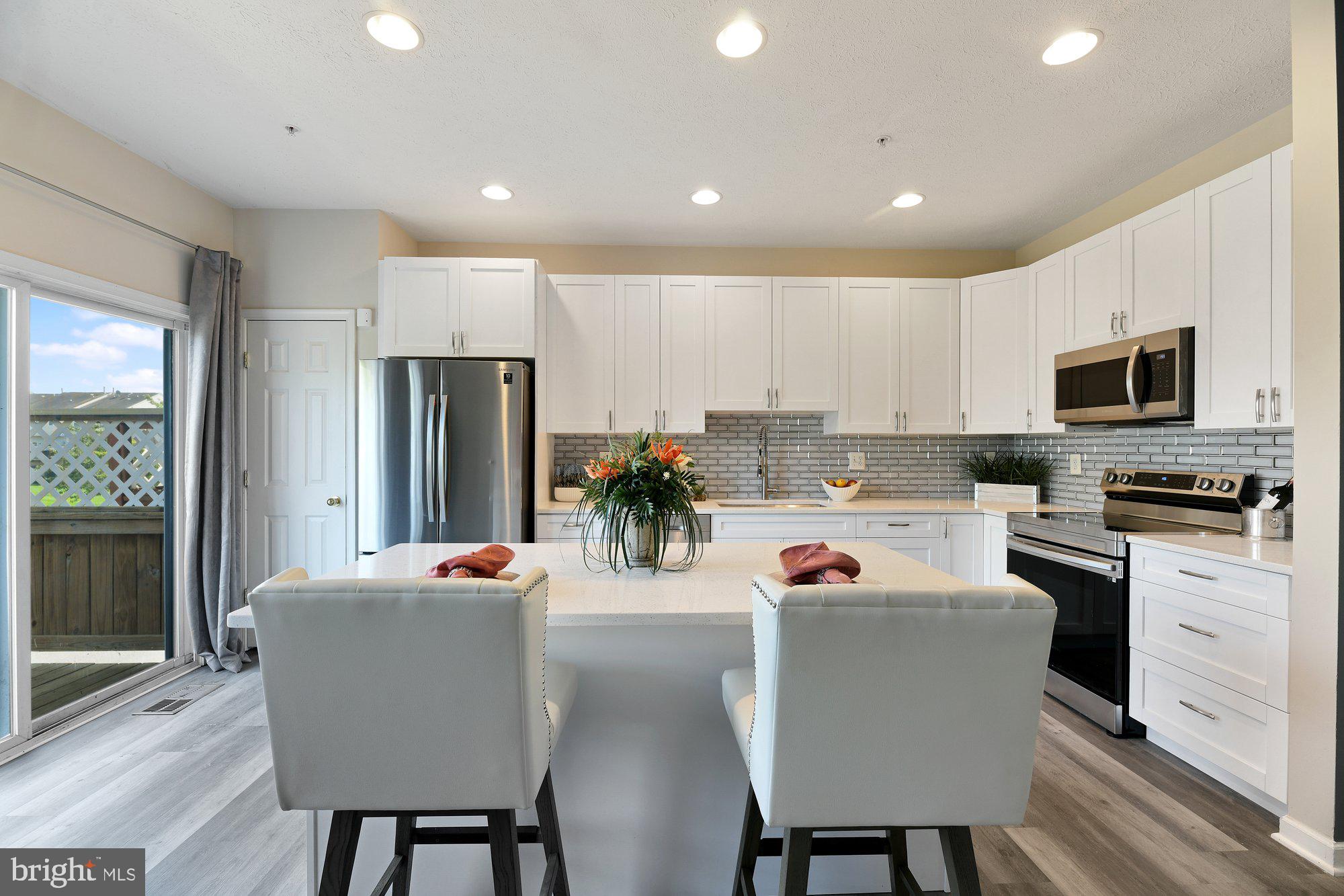 839 Lowe Road Baltimore, MD 21220 - Photo 2 of 30 Spacious center island