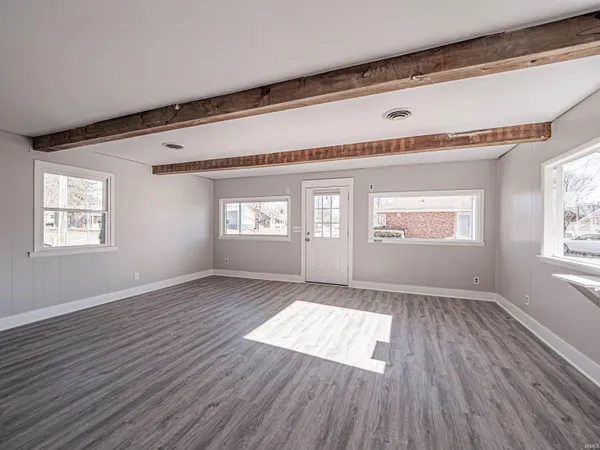 $369,900 | 32 West Fletchall Avenue, Poseyville, IN 47633