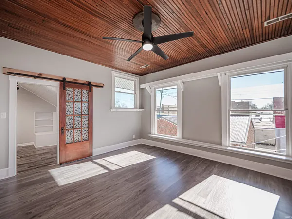 $369,900 | 32 West Fletchall Avenue, Poseyville, IN 47633