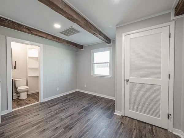 $369,900 | 32 West Fletchall Avenue, Poseyville, IN 47633