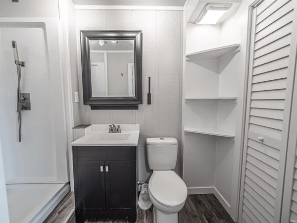 $369,900 | 32 West Fletchall Avenue, Poseyville, IN 47633